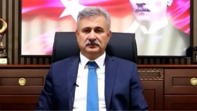 Ahmet Sungur Kimdir? Kaç Yaşında, Nereli, Hangi Partiden, Neden Gözaltına Alındı?