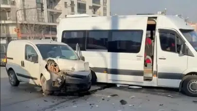 Milas’ta Trafik Kazası: Servis Aracı ile Otomobil Çarpıştı