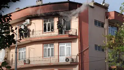 Milas Ahmet Çavuş’ta Korkutan Yangın: Alevler 3. Katı Sardı!