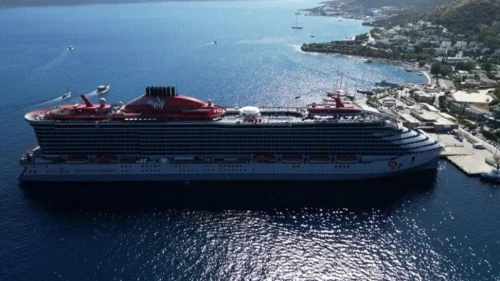 Muğla’ya İki Kruvaziyerle 4 Bin 556 Turist Geldi: Bodrum ve Marmaris Hareketlendi