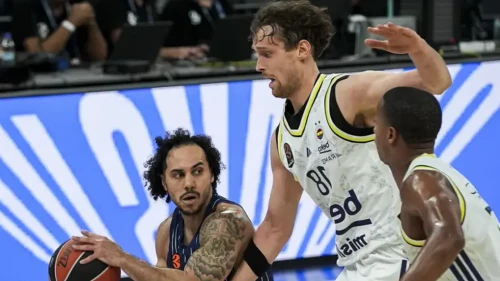 31 Ekim EuroLeague: Fenerbahçe Beko, Real Madrid’e Deplasmanda 84-58 Mağlup Oldu! 5. Yenilgi Geldi