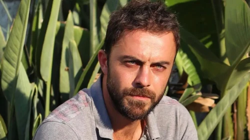 Eren Hacısalihoğlu Kimdir? Kaç Yaşında, Nereli, Boyu Kaç cm, Hangi Dizilerde ve Filmlerde Rol Aldı?