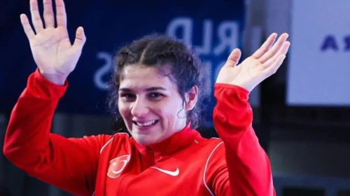 Nesrin Baş Kimdir? Kaç Yaşında, Aslen Nereli, Boyu Kaç, Hangi Başarıları Var, Hangi Üniversitede Okuyor?