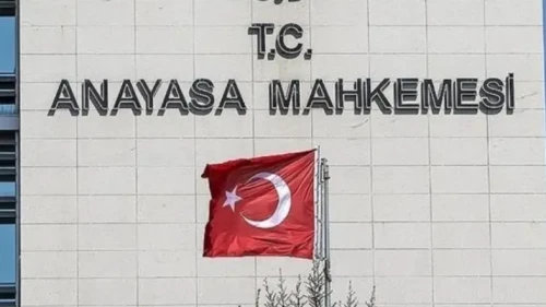 Boşanan Kadınlar İçin 300 Gün Yasağı Kalktı mı? AYM’den Ret Kararı Geldi