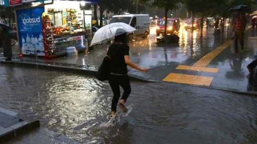 Meteoroloji Uyardı: 15 Eylül Pazartesi’den İtibaren Sağanak Yağış Etkili Olacak