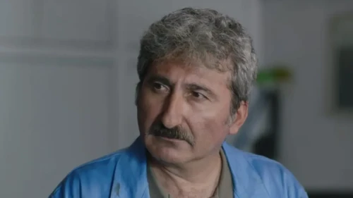 Tuna Orhan Kimdir? Gönül Dağı Baklavacı Kahraman Rolüyle Ekranlara Dönen Usta Oyuncunun Hayatı, Boyu, Kilosu, Dizileri ve Özel Bilgileri
