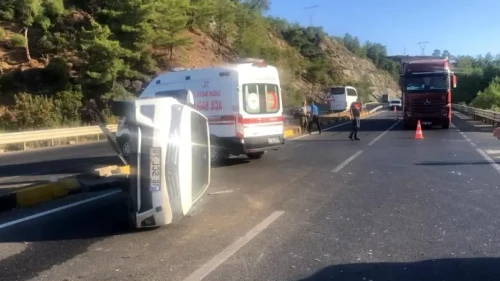 Köyceğiz Kocabel Mevkii’nde Trafik Kazası: 4 Kişi Yaralandı