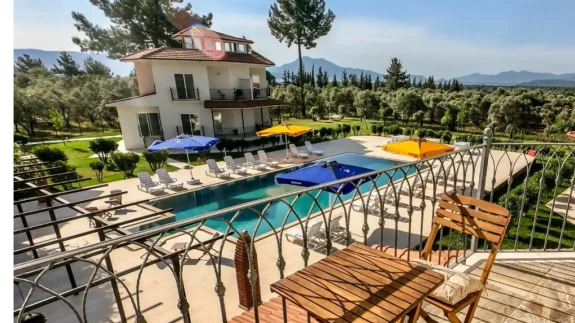 Muğla Köyceğiz Kiralık Yazlık: Havuzlu Villalar, Doğa İçinde Müstakil Evler ve Güncel Fiyatlar