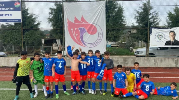 Düşbelen Spor Kulübü'nden Büyük Başarı: U11 Takımı Ortaca'yı 5-0 Mağlup Etti
