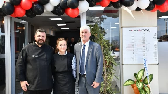 Köyceğiz Belediye Başkanı Ali Erdoğan'dan Açılış! Serco Kebap Evi Köyceğiz'de Açıldı
