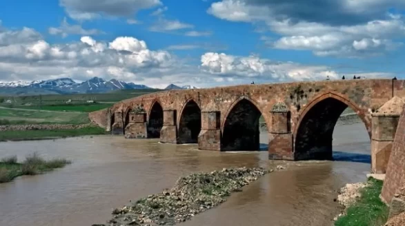 Erzurum'da Acı Olay: Aras Nehri'ne Düşen Kişi Hayatını Kaybetti