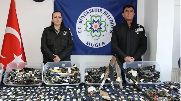 Muğla Otogarlarda 2 Bin 520 Kesici Alet ve 30 Silah Ele Geçirildi