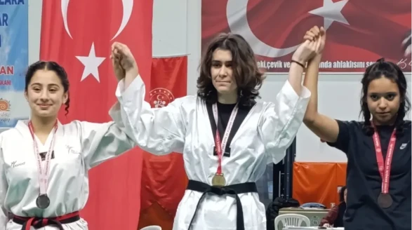 Köyceğiz Anadolu Lisesi Öğrencisi Elif Koparan Muğla İl Birincisi Oldu