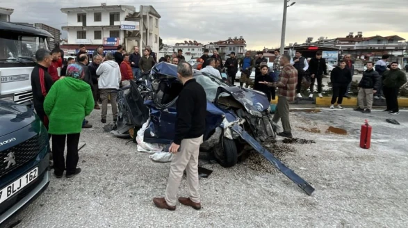Muğla'da Can Pazarı! 8 Araç Birbirine Girdi, Yaralılar Var!