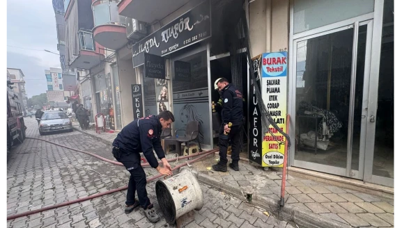 Ortaca’da korkutan Yangın! Terzialiler Mahallesi’nde kuaför salonu yandı