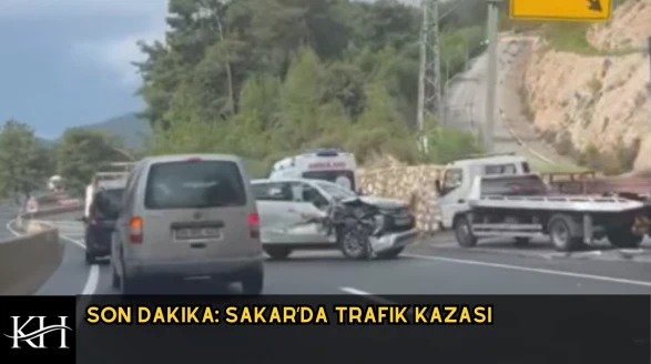 Sakar Geçidi'nde Jeep Tiny House Taşıyan Araca Çarptı