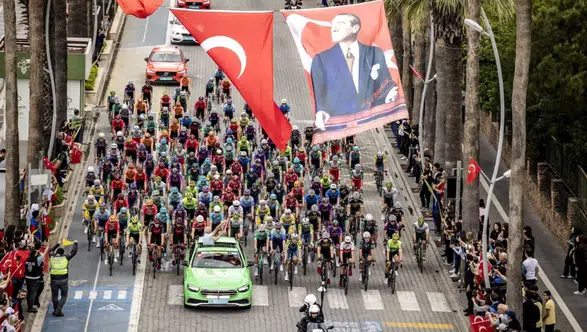Marmaris’te Bisiklet Heyecanı: Üç Günlük Etap Başlıyor!