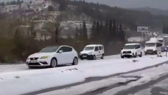 Yatağan-Milas Yolunda Dolu Baskını: Trafik Durma Noktasında!