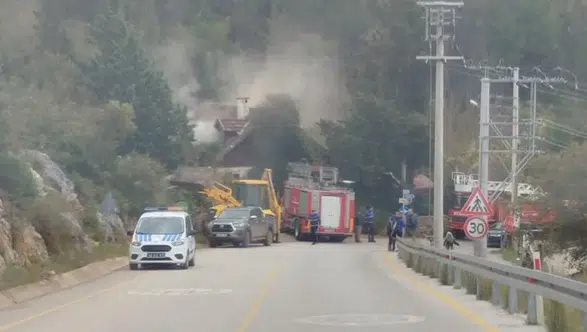 Fethiye Kayaköy’de Korkutan Yangın: Ekipler Seferber Oldu!