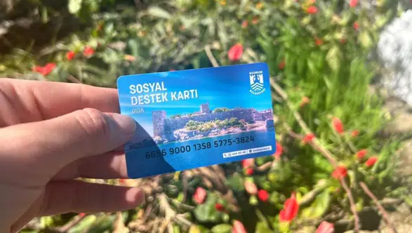 Bodrum Belediyesi Bin otuz Haneye Sosyal Destek Kartı Dağıttı