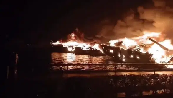 Bodrum Yalıkavak Marina’da Korkunç Gece: Dev Yatlar Alevlere Teslim Oldu
