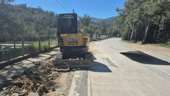 Sarıgerme’de Turizm Sezonu Başladı: Belediye Kazmayı Vurdu!