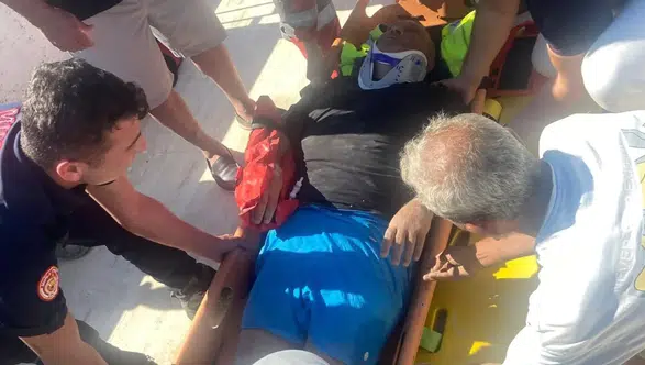 Bodrum'da Havuz Makine Dairesine Düşen Kişi Yaralandı