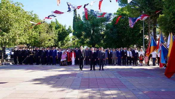 Ortaca'da Protokol Fotoğraflarına Tepki