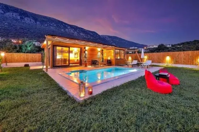 7464 Sayılı Yasa ve Muhafazakâr Ailelerin Elinden Alınan Tatil Hakkı