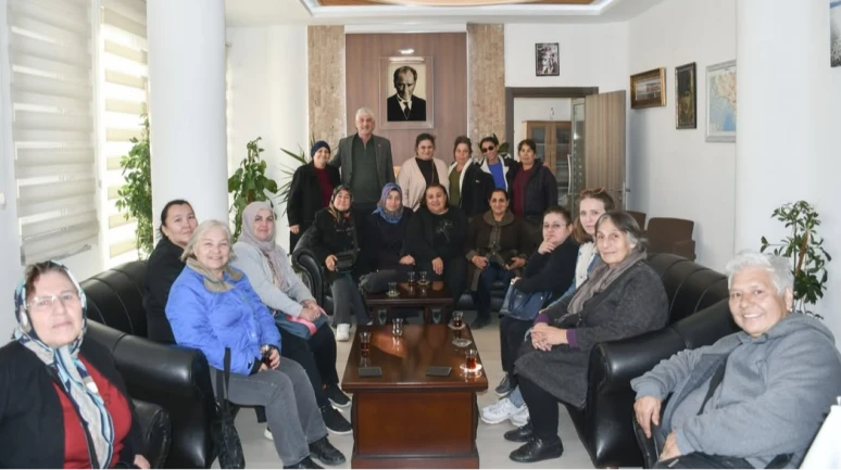 Köyceğiz Kadın Üretici Pazarı’ndan Başkan Ali Erdoğan’a Ziyaret