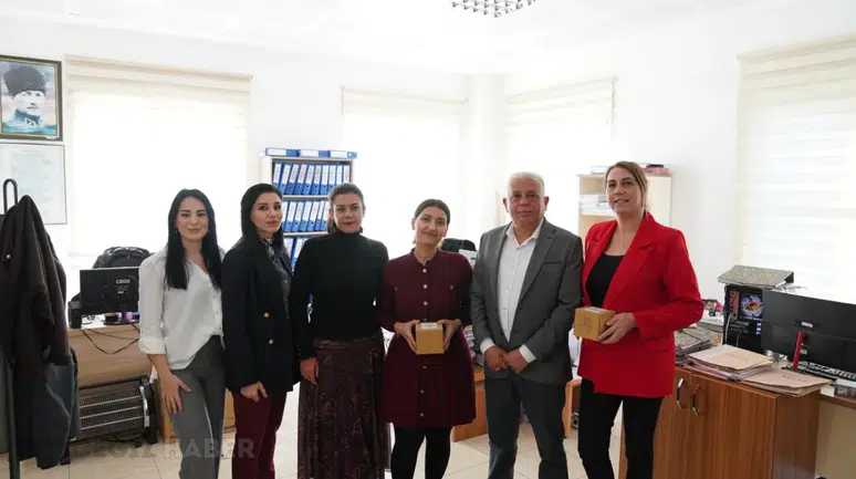 Köyceğiz Belediyesi’nden kadın çalışanlarına özel kutlama