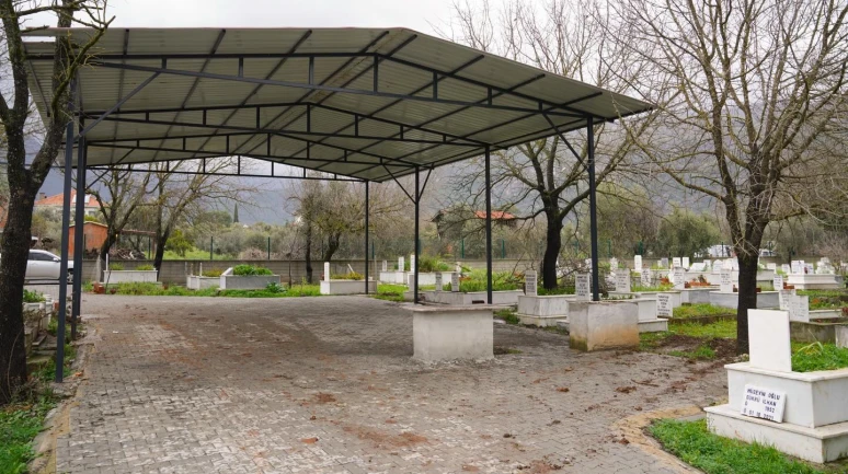 Köyceğiz Belediyesi'nden Yangı Mahallesine hizmet: Boğasa Mezarlığı yenilendi