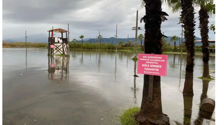 Köyceğiz Gölü Taştı: Sahil ve Delta Plajı Sular Altında
