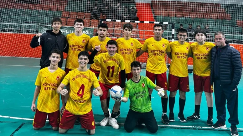 Naip Hüseyin Anadolu Lisesi Futsalda İlçe Grup Şampiyonu Oldu