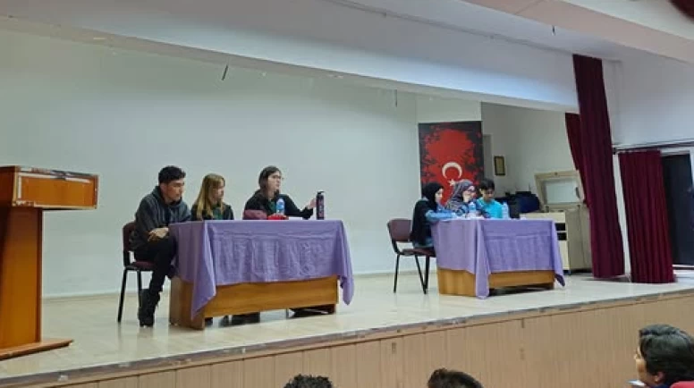 Köyceğiz Fen Lisesi İlçe Münazara Turnuvasında Finale Yükseldi