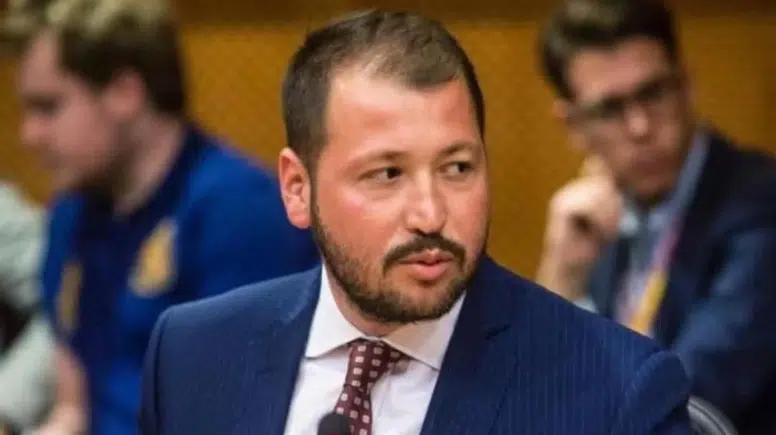 AK Parti İl Başkanı Güngör İki CHP İlçe Başkanını İstifa Ettirdi