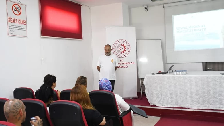 Köyceğiz’de “Sosyal Medya ile Köyceğiz’i Keşfet” Semineri Düzenlendi