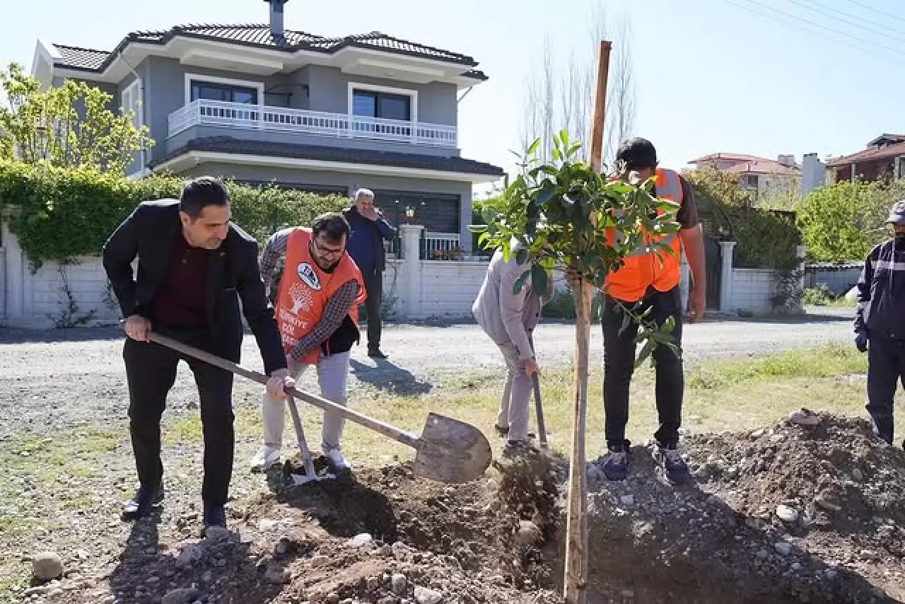 Ortaca Meslek Yüksekokulu Fidan Dikti, Evren Tezcan'da Eşlik Etti 2