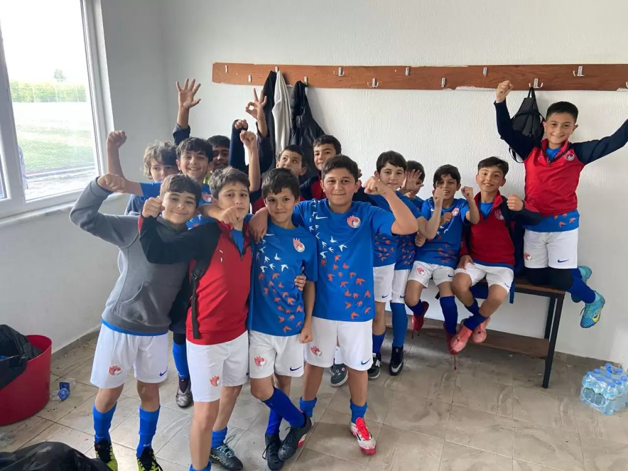 Düşbelen Spor Kulübü'nden Büyük Başarı: U11 Takımı Ortaca'yı 5-0 Mağlup Etti 5