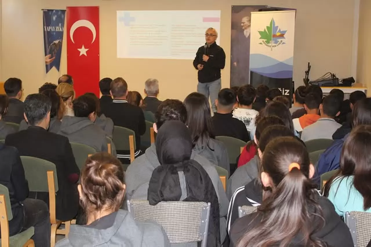 Köyceğiz Fen Lisesi’nde “Yapay Zeka” Konferansı Düzenlendi 4