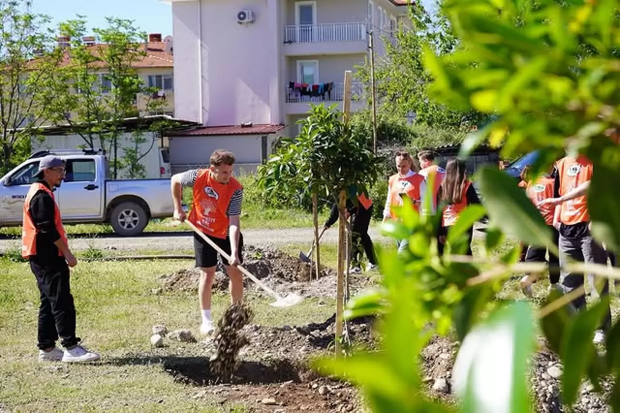 Ortaca Meslek Yüksekokulu Fidan Dikti, Evren Tezcan'da Eşlik Etti 6