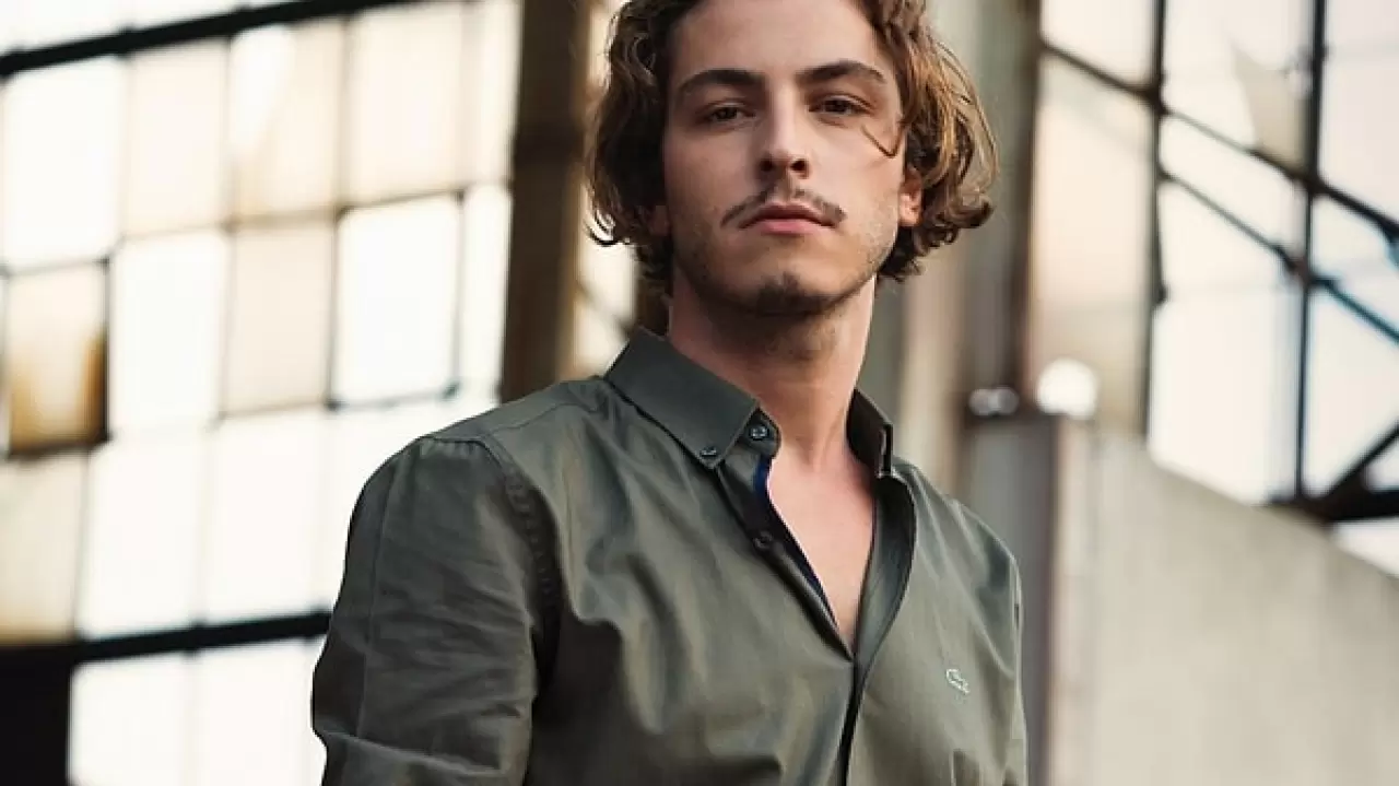 Boran Kuzum kimdir, kaç yaşında, Aslen nereli, Bekar mı, Evli mi Sevgilisi kim, Hangi Dizilerde Oynadı? 4