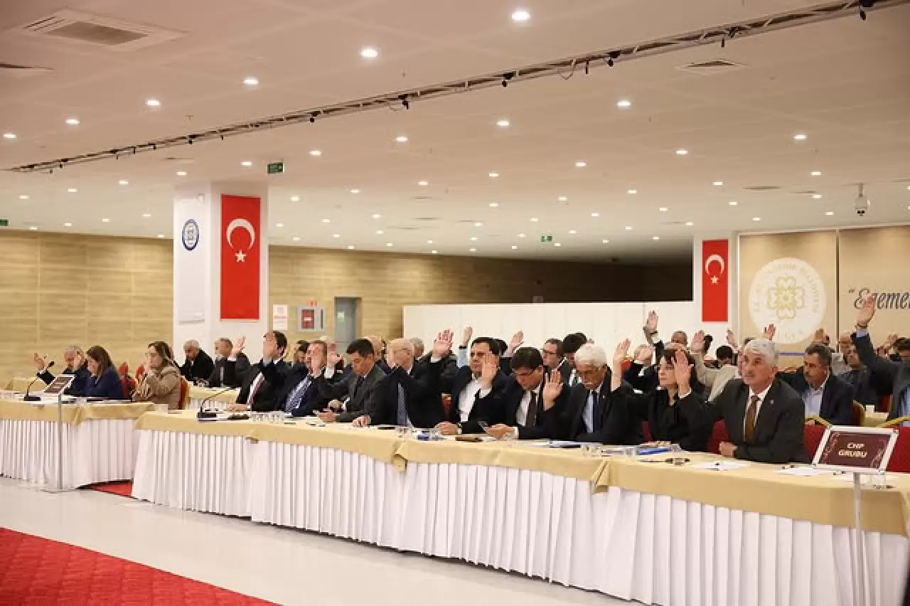 Muğla Büyükşehir Belediyesi Nisan Ayı Olağan Meclis Toplantısı Gerçekleştirildi: Ali Erdoğan’dan “Muğla’mıza Hayırlı Olsun” Mesajı 2