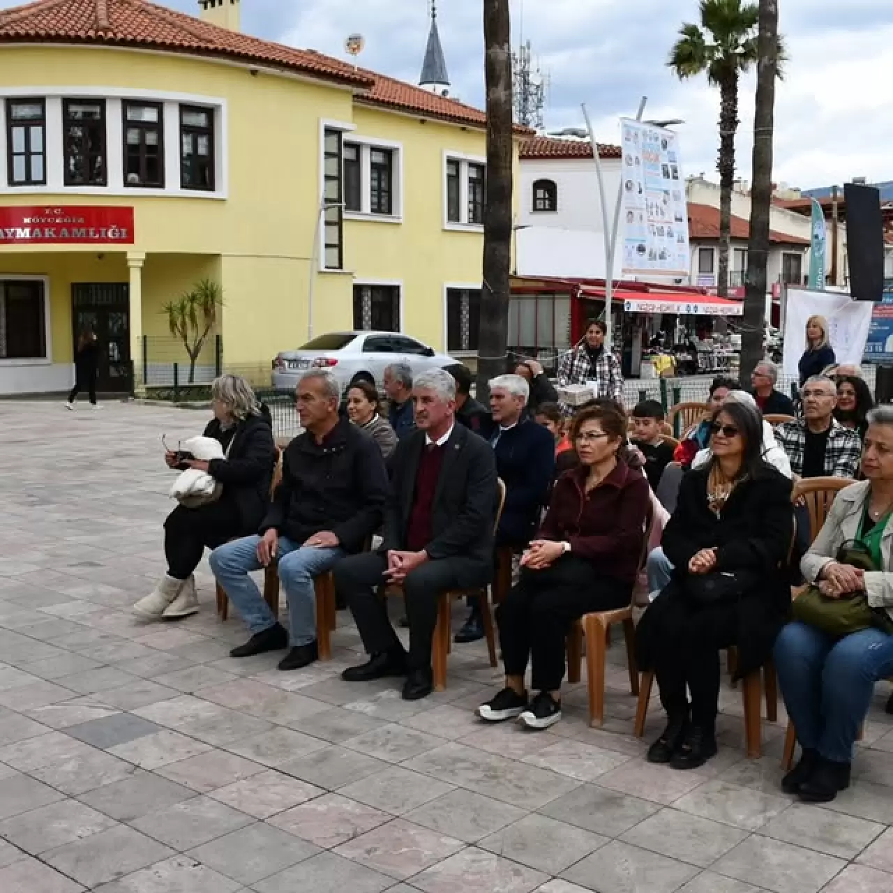 Köyceğiz'de Çocuk Kitapları Kültür ve Sanat Festivali Başladı: Başkan Ali Erdoğan'dan Ziyaret 6