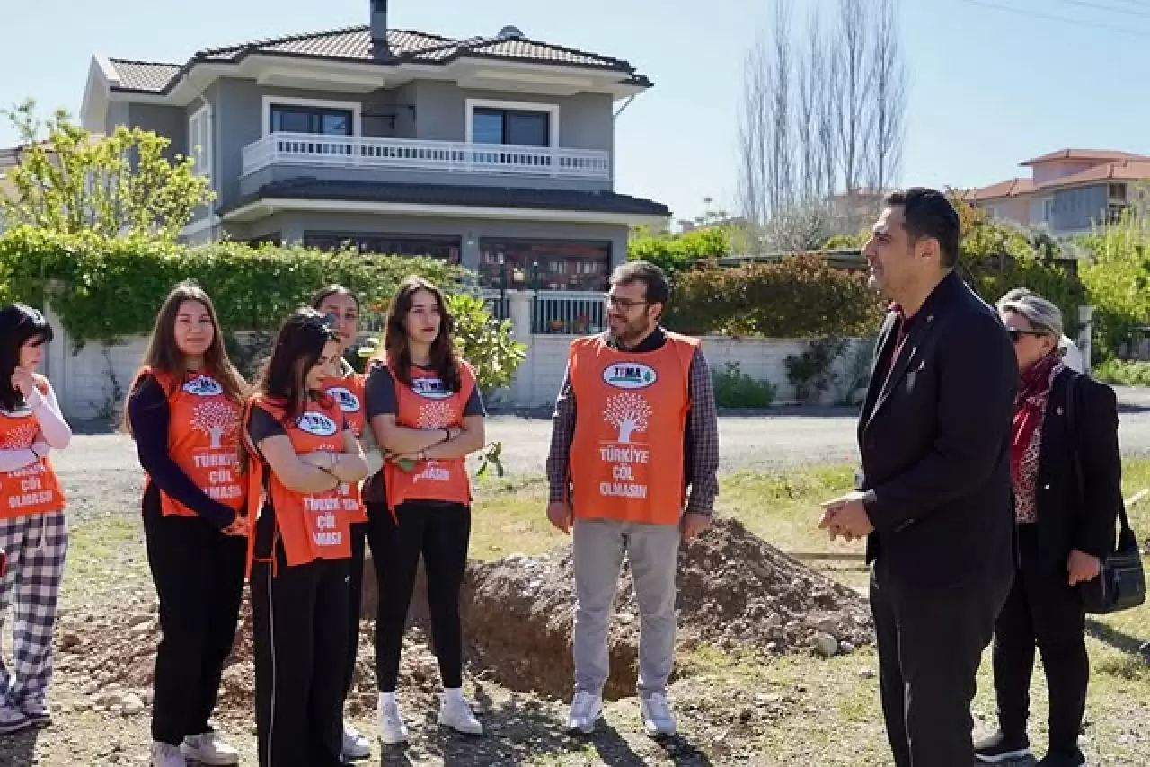 Ortaca Meslek Yüksekokulu Fidan Dikti, Evren Tezcan'da Eşlik Etti 4