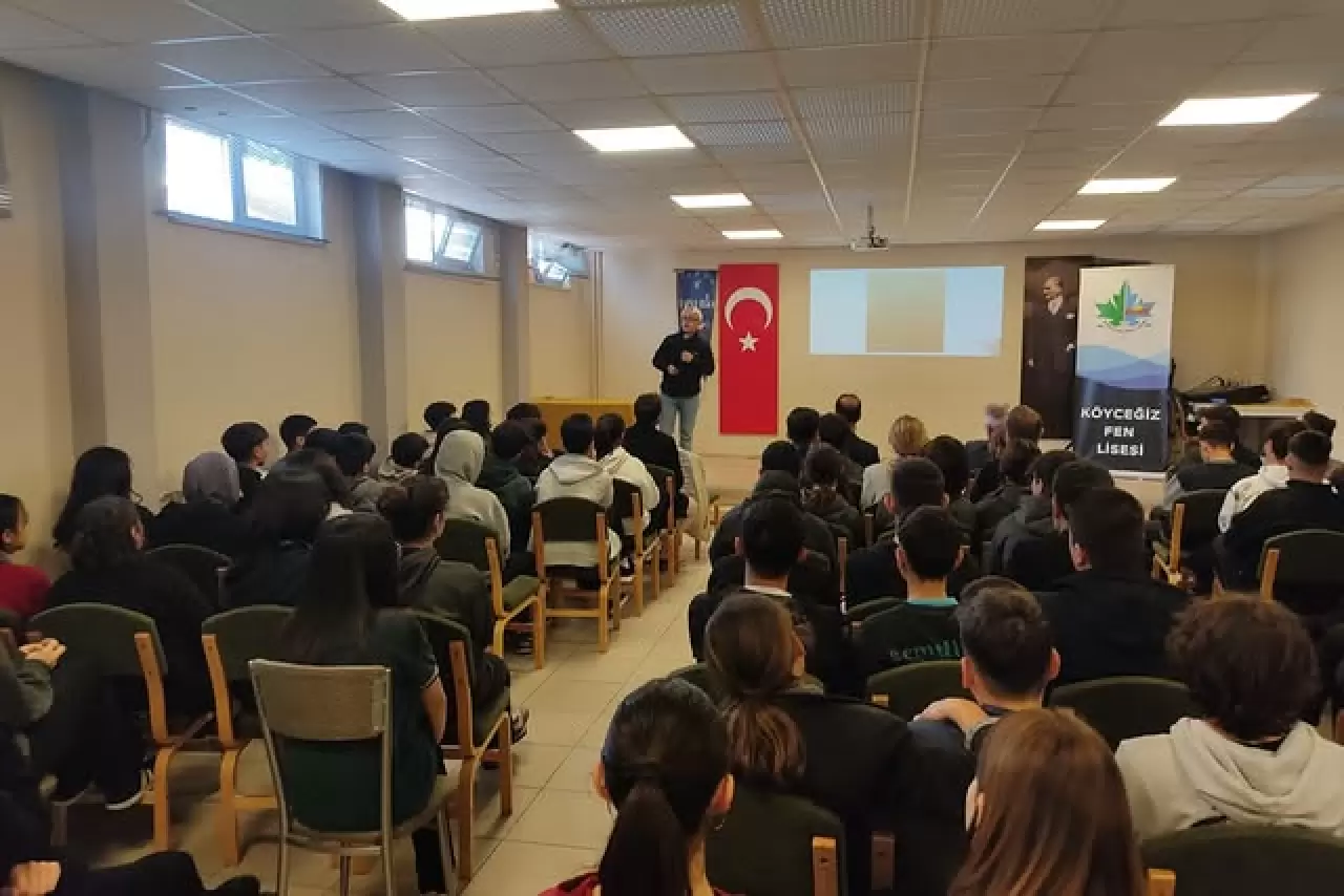 Köyceğiz Fen Lisesi’nde “Yapay Zeka” Konferansı Düzenlendi 3