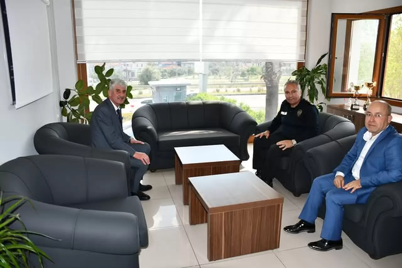 Köyceğiz Belediye Başkanı Ali Erdoğan’dan Emniyet Teşkilatına Anlamlı Ziyaret 2