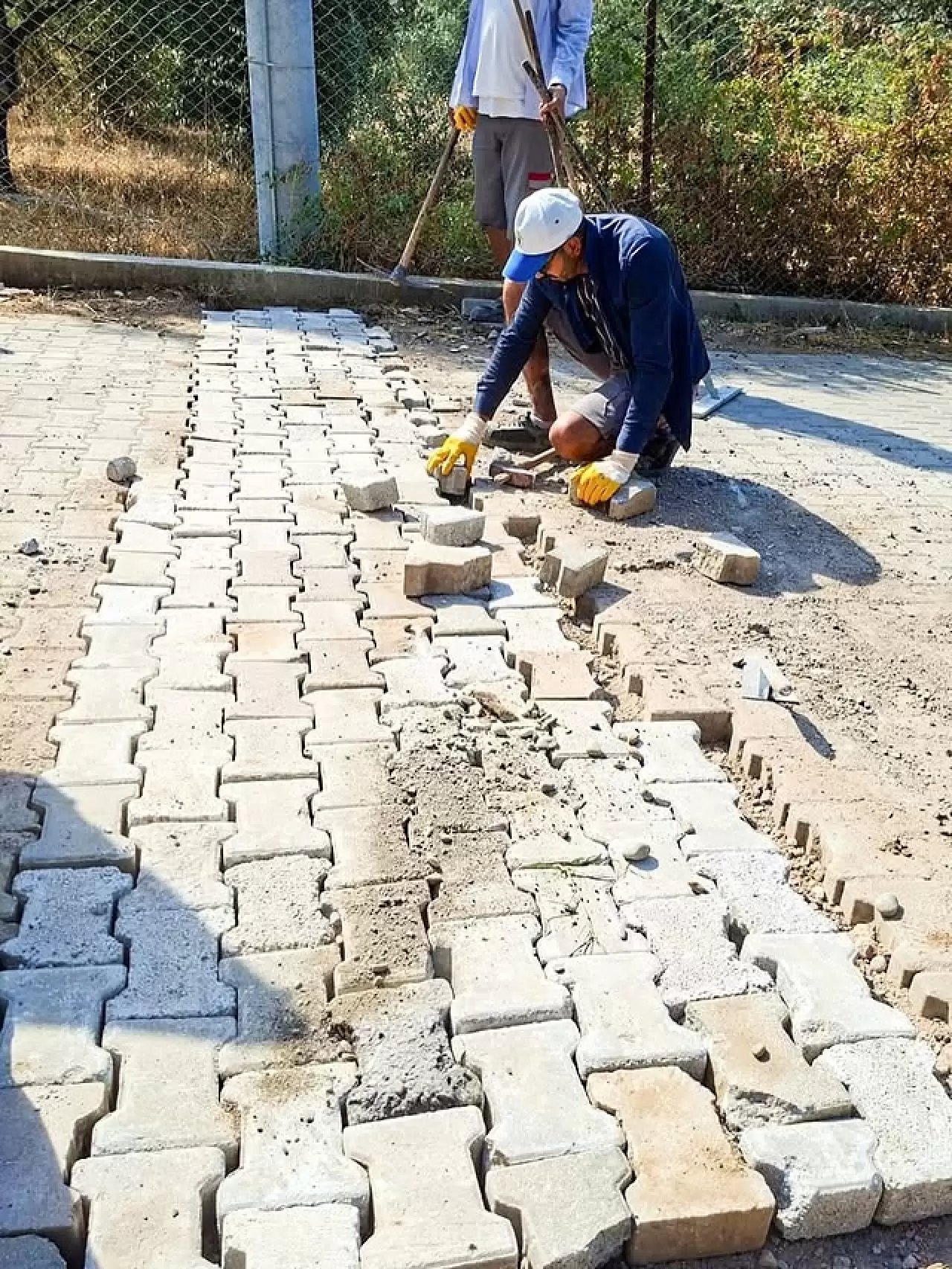 Zeytinalanı Mahallesi’nde Parke ve Beton Hamlesi! Köyceğiz Belediyesi Fen İşleri Müdürlüğü Sahada 1