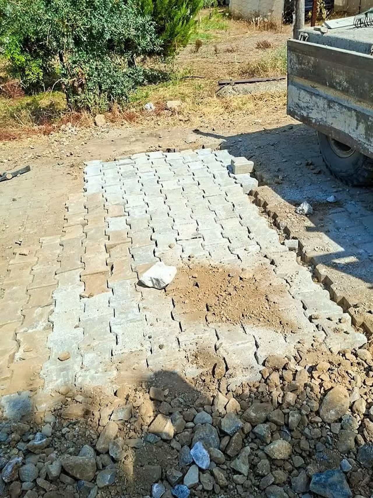 Zeytinalanı Mahallesi’nde Parke ve Beton Hamlesi! Köyceğiz Belediyesi Fen İşleri Müdürlüğü Sahada 2