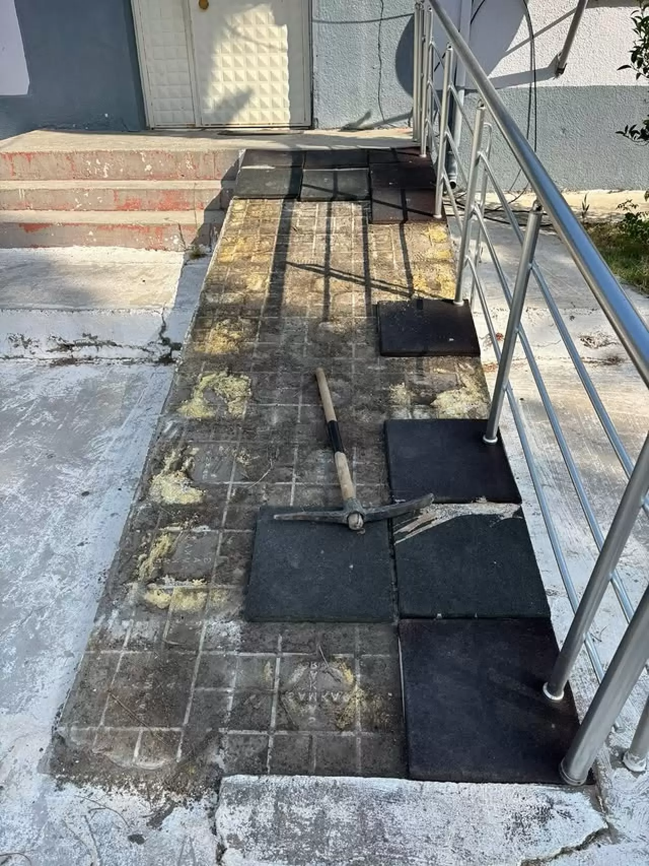 Köyceğiz Ekincik Mahallesi’nde Halı Saha ve İlkokul Yenilendi! Fen İşleri Müdürlüğü’nden Güvenli Oyun Alanları Hamlesi 1